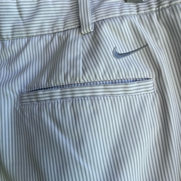 NIKE GOLF White/Grey Pinstripe Golfing Shorts Below-the-knee Men’s 33 - Picture 8 of 9